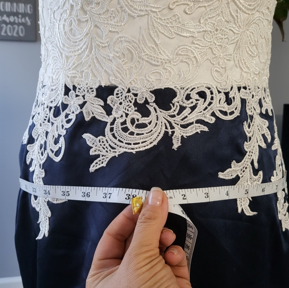 Prom-Formal Long Dress - Picture 14 of 15